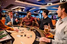 Free spins active indicator showing remaining spins and bonus multiplier